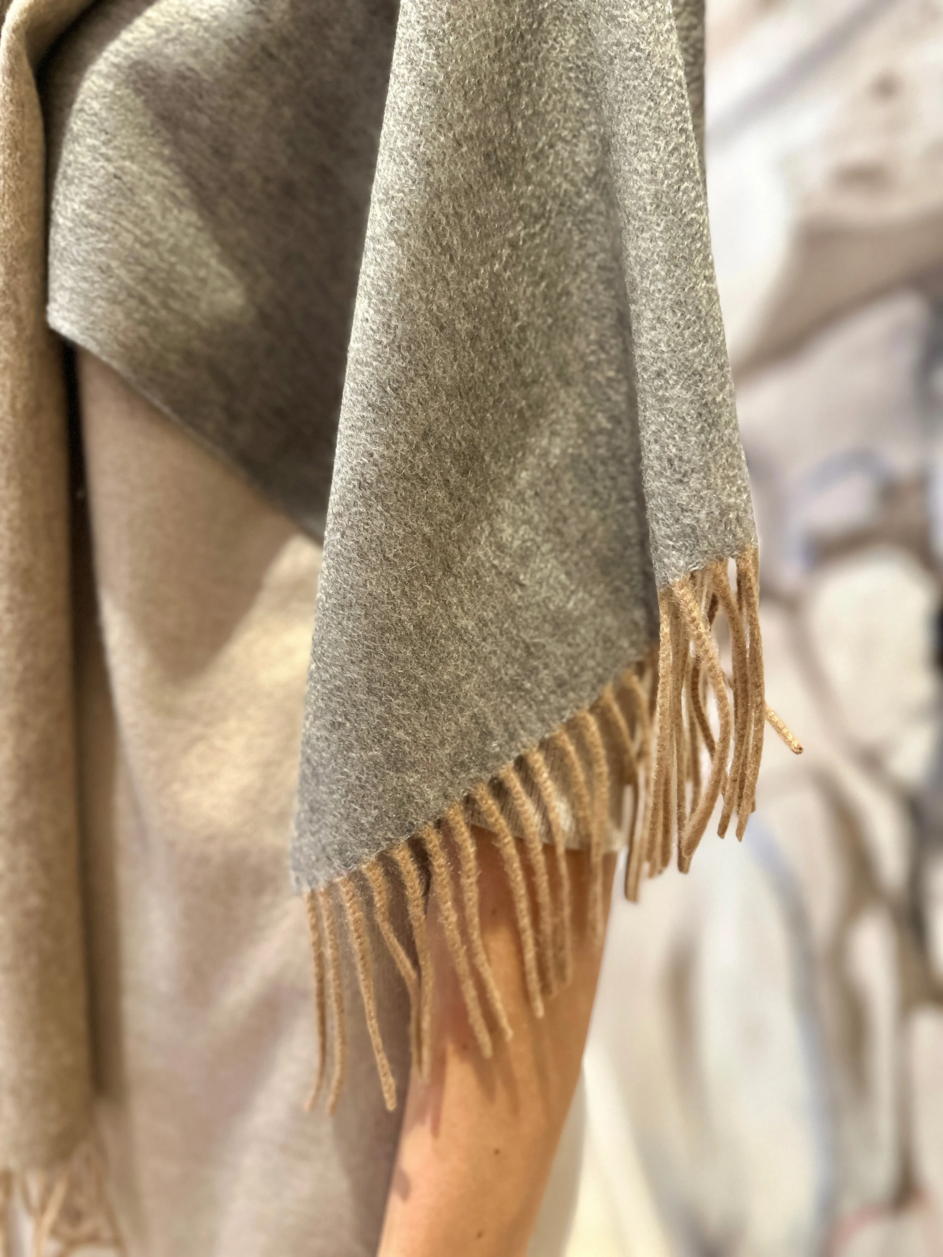 100% Cashmere Scarf Double-Sided camel/grey