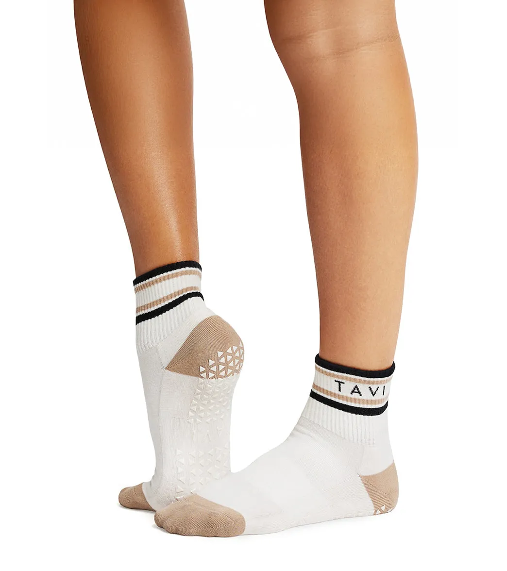 Tavi Aria Yoga Grip Socks